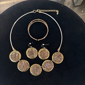 Elegant Gold and Brown Jewelry Set